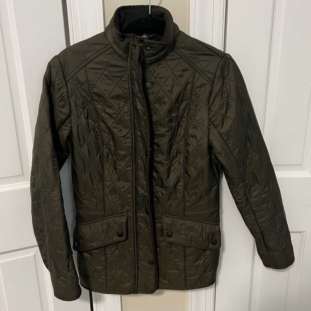 Women's green quilted Barbour jacket. Size 6